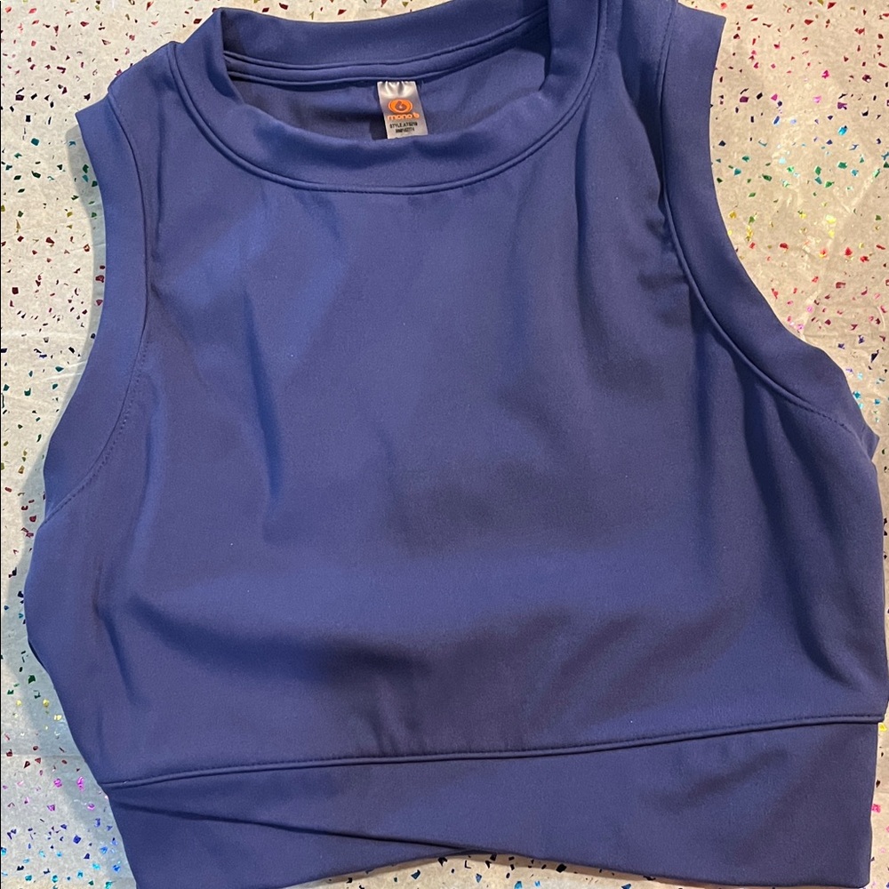 Mono B crop Tank Top
